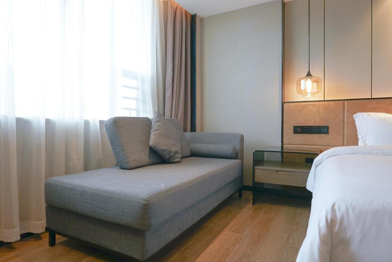 Paco Hotel Datang Metro Гуанчжоу Екстер'єр фото