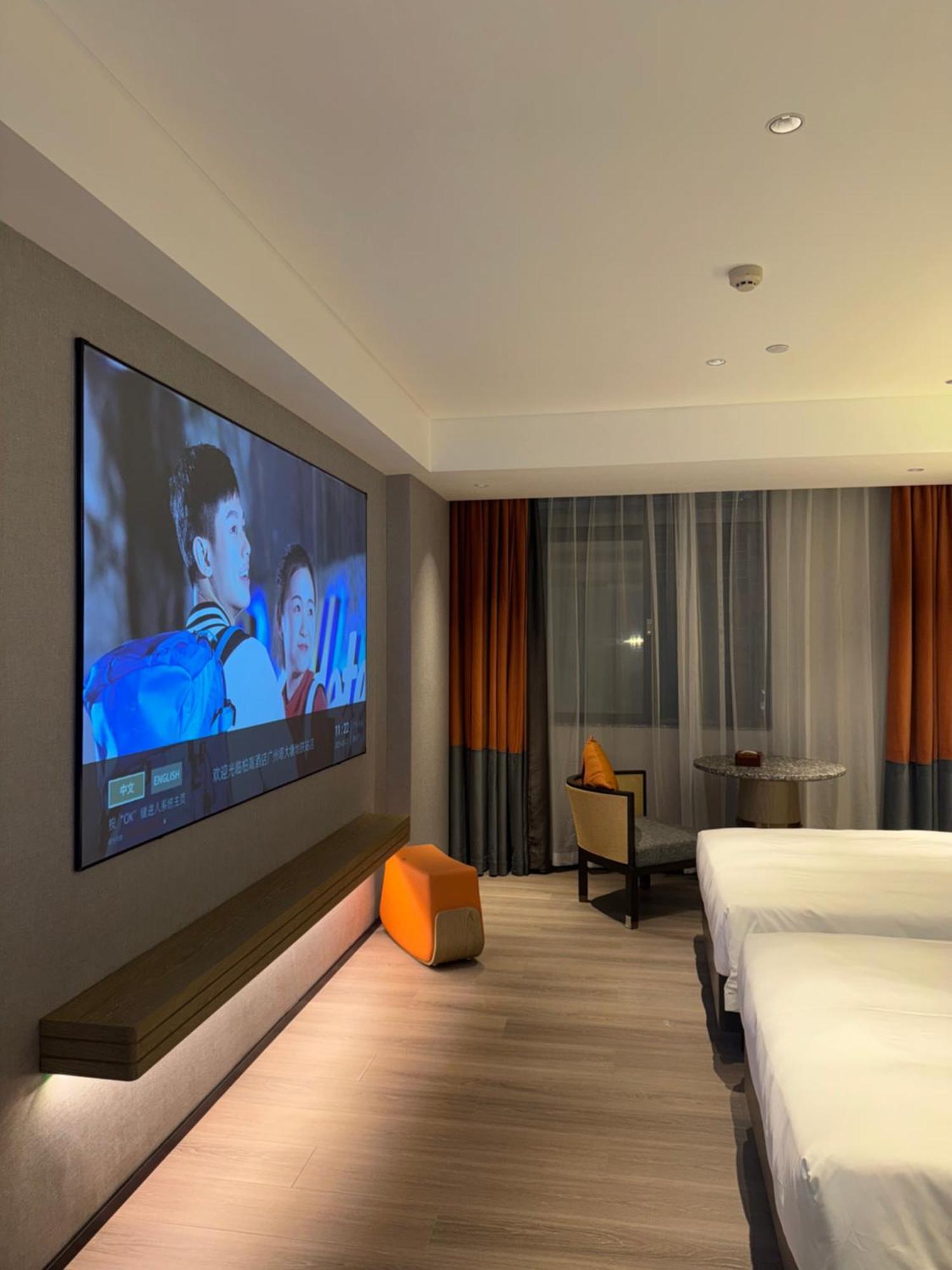 Paco Hotel Datang Metro Гуанчжоу Екстер'єр фото