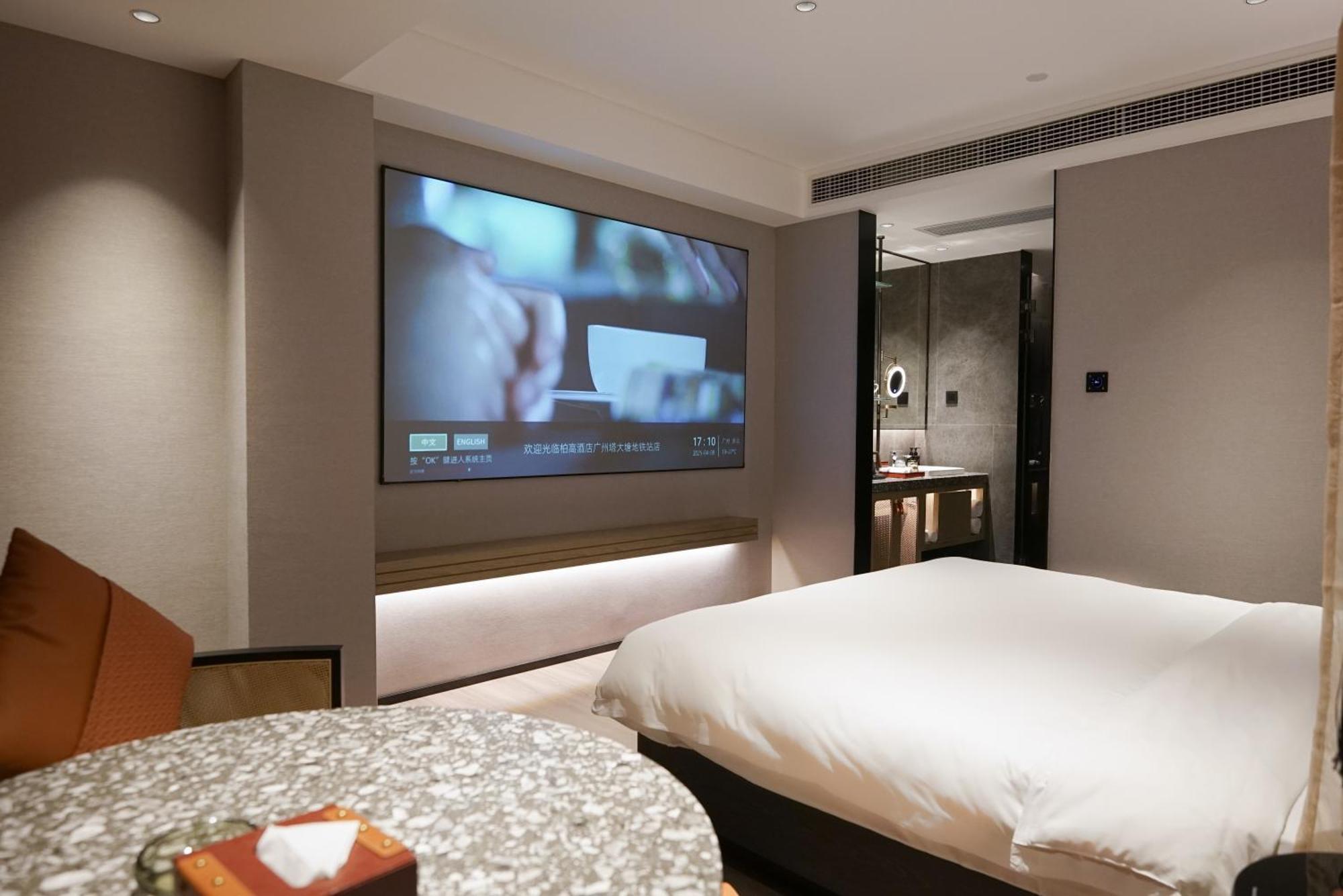 Paco Hotel Datang Metro Гуанчжоу Екстер'єр фото