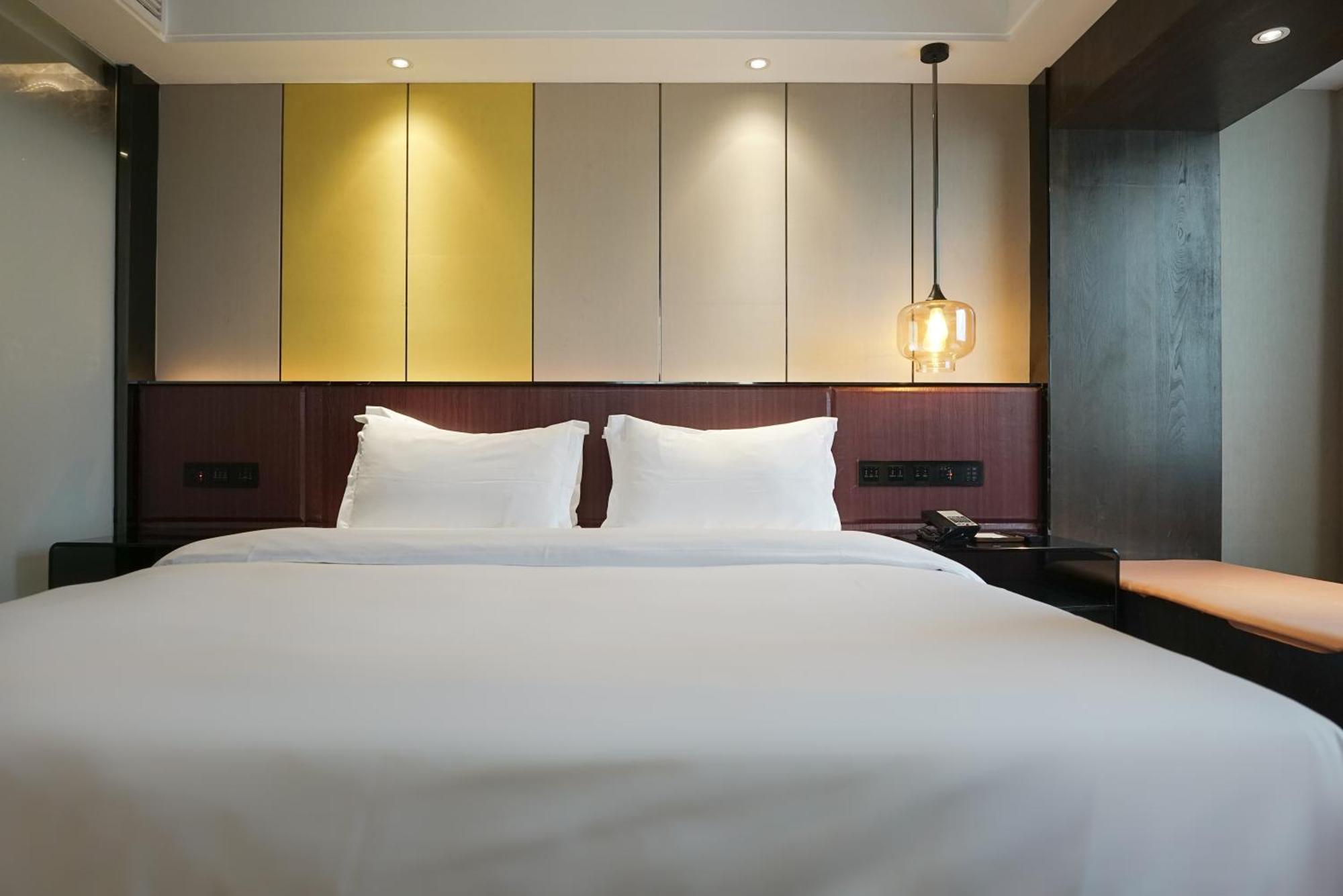 Paco Hotel Datang Metro Гуанчжоу Екстер'єр фото